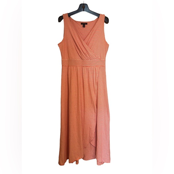 Lands' End Dresses & Skirts - Land’s End Orange & White Striped V Neck High Low Sleeveless Maxi Dress Sz M